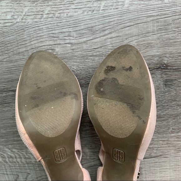 Jennifer Lopez Blush Heels - Picture 10 of 10